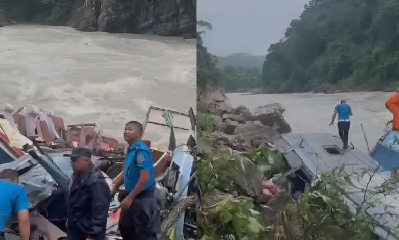 Nepal bus accident: मृतकों को वापस लाने की तैयारी, पीड़ितों की मदद के लिए नोडल अधिकारी नियुक्त, दूतावास ने हेल्पलाइन नंबर जारी किए