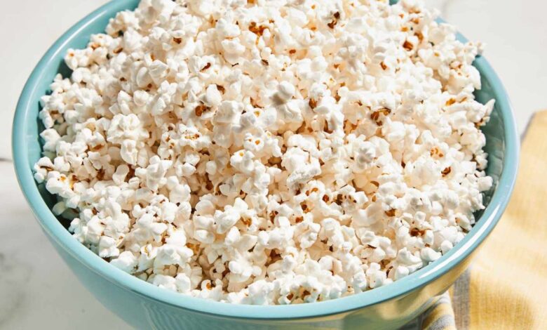 How To Make Popcorn At Home: सिर्फ 5 मिनट में कुकर में मक्खन पॉपकॉर्न बनाएं, घर पर सूखे मक्के से तैयार करें, आजमाएं यह आसान तरीका