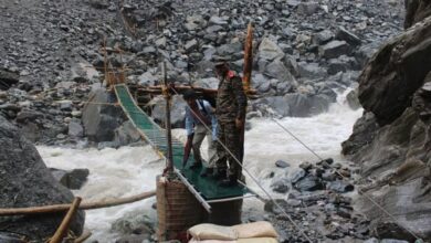 Kedarnath: बचाव का छठा दिन... खराब मौसम के कारण 150 लोग पैदल भेजे गए भिमबली, तस्वीरें