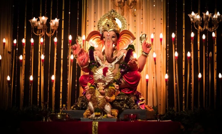 Ganesh Chaturthi 2024: गणपति बप्पा मोरया की गूंज से सजेगा हर घर और पंडाल, भव्य सजावट और ईको-फ्रेंडली मूर्तियों की धूम