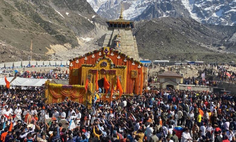 Kedarnath Dham को लेकर फैली अफवाह से मचा हड़कंप, पुजारियों को देना पड़ा बयान