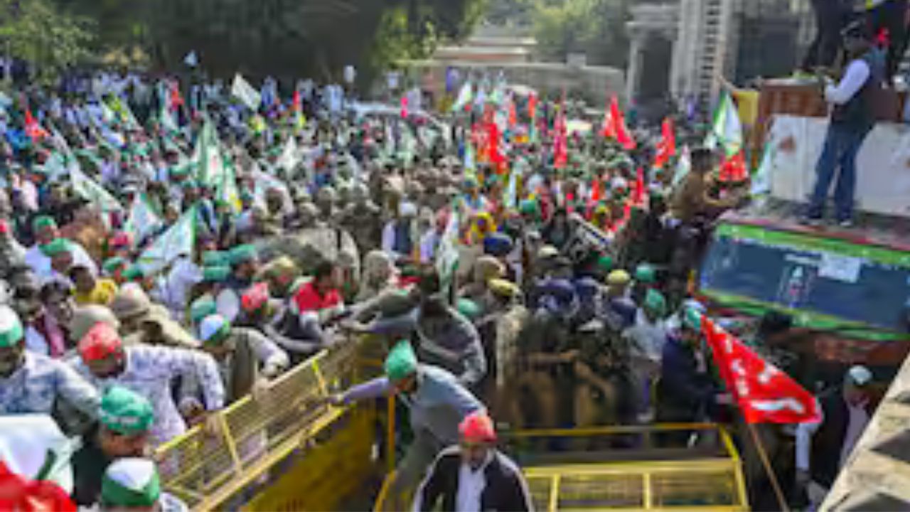 Farmers Protest: दिल्ली कूच के लिए किसानों का एलान, हरियाणा और पंजाब में बीजेपी नेताओं के खिलाफ विरोध प्रदर्शन तेज